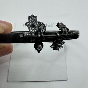 Marlyn Schiff Black Embellished Bracelet